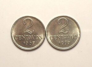2 Moedas de 2 Centavos de 1967 Flor de Cunho - Raro no estado