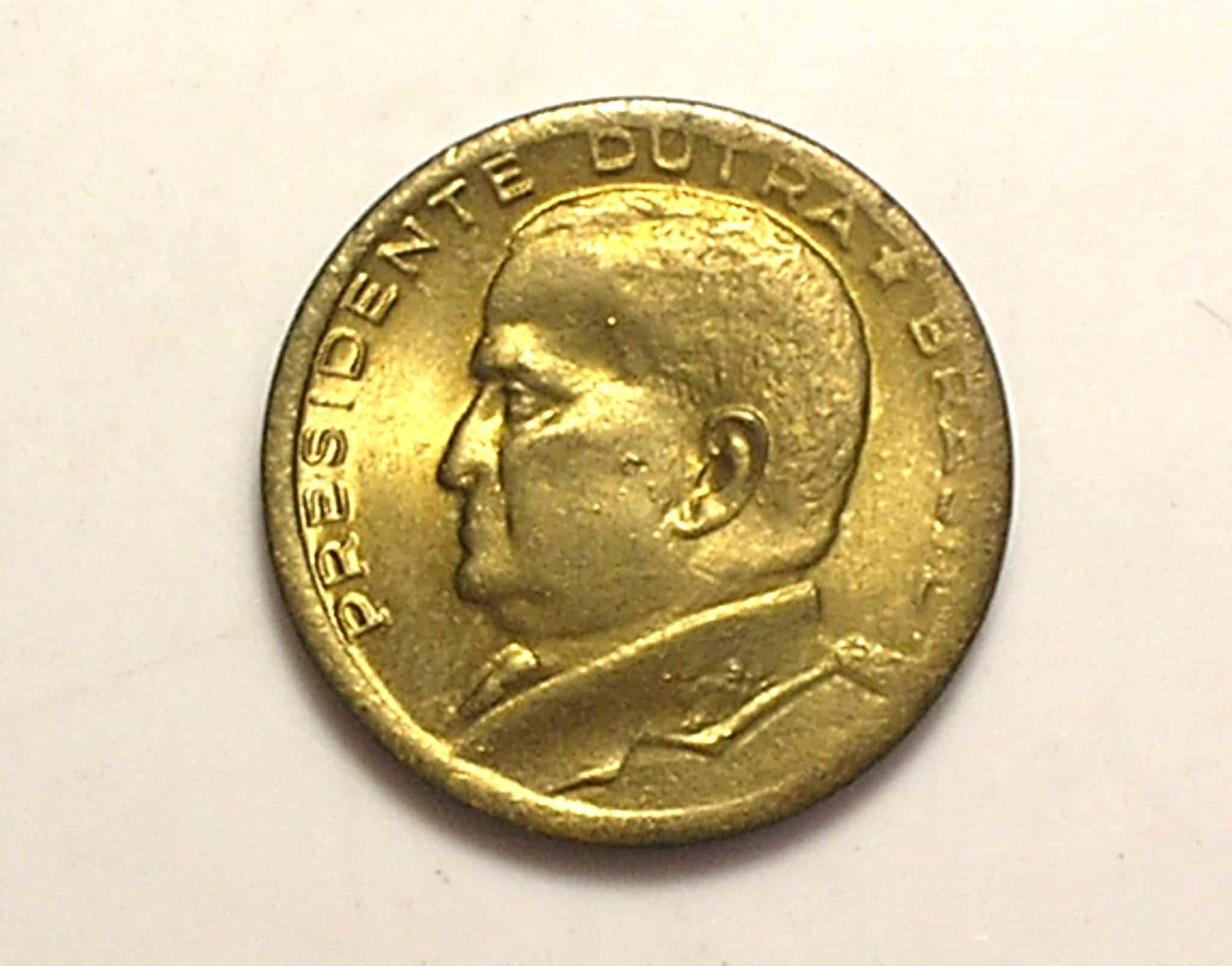 | Casa do Colecionador 50 Centavos 1956 = Dutra com circulo aberto no rosto - Flor de cunho / Variante rara - Catalogada