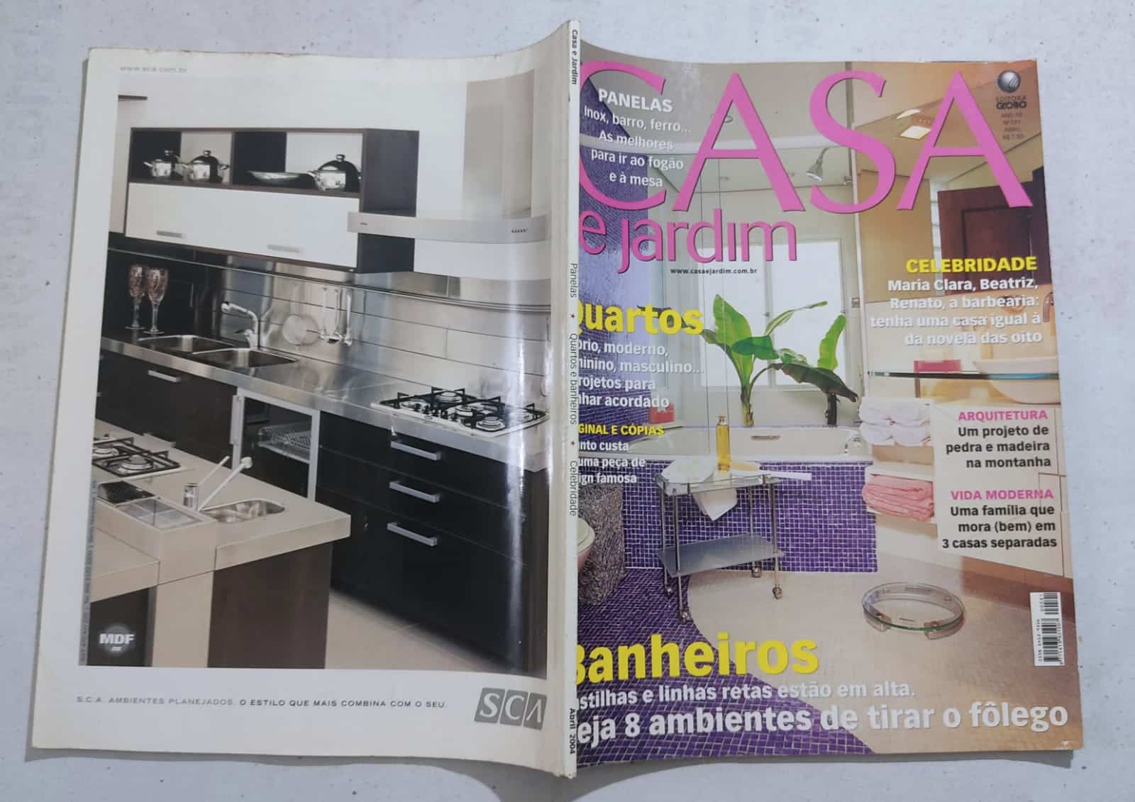 | Casa do Colecionador Casa e Jardim Nº 591 - Banheiros - Pastilhas e Linhas Retas Estão em Alta (Abril 2004)