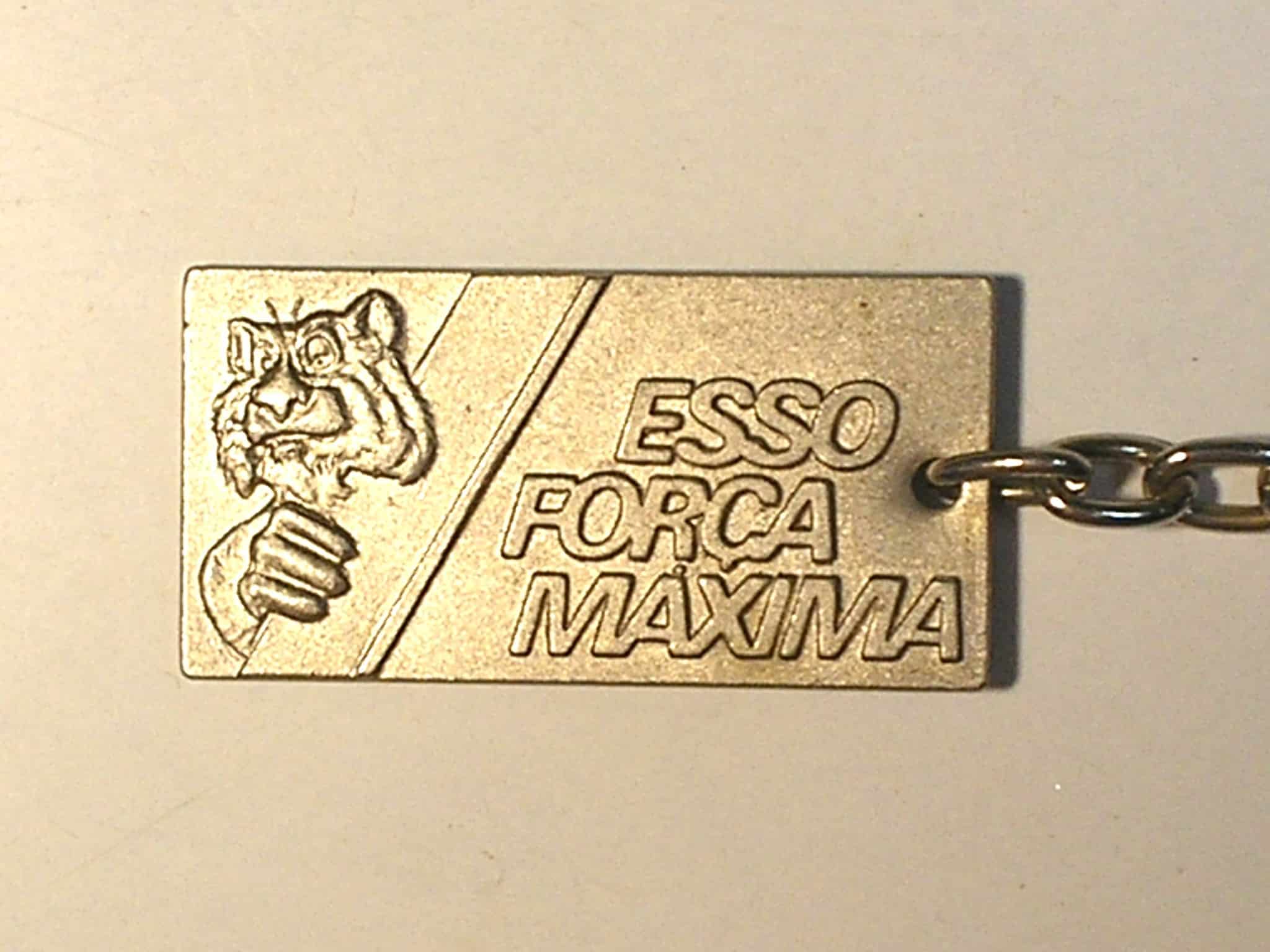 | Casa do Colecionador Chaveiro da marca dos postos de gasolina Esso "do tigre" - Metal - Peça dificil