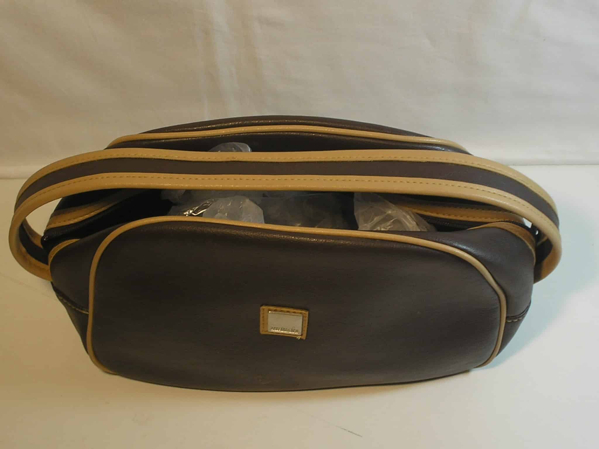 | Casa do Colecionador Necessaire com alça para acessórios e diversas atividades viagem ou trabalho / Nova