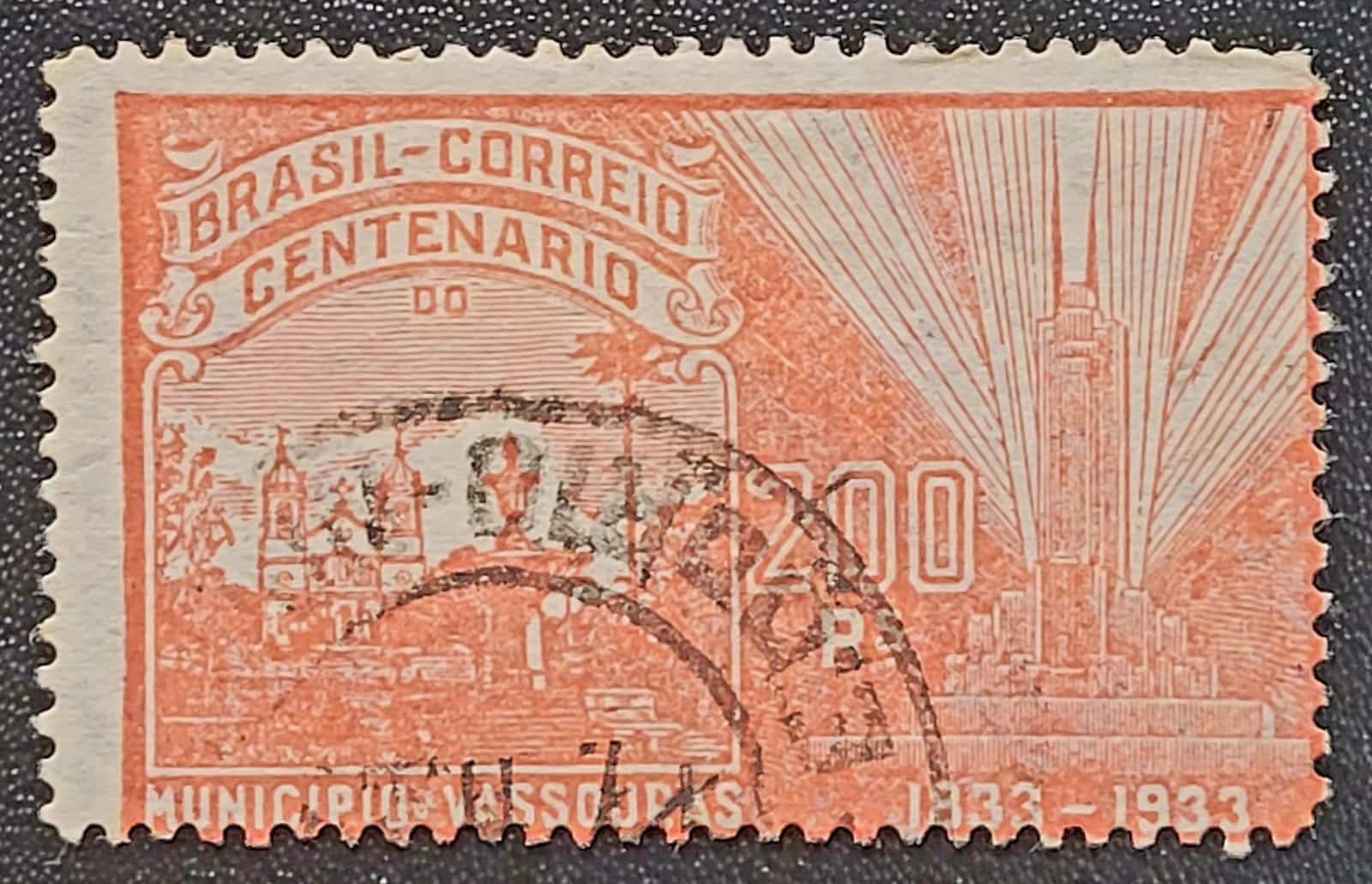 | Casa do Colecionador Comemorativos - RHM C0057 (Usado) 200 Réis - Centenário de Vassouras/RJ - 15/01/1933 (Selos do Brasil)