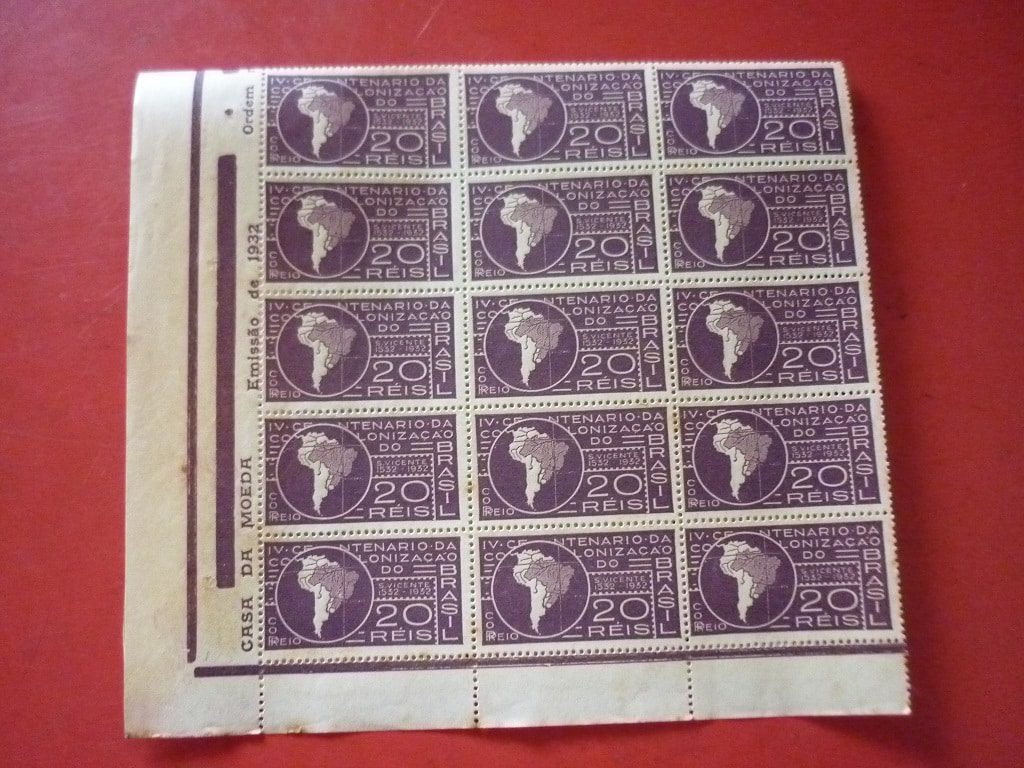 | Casa do Colecionador PARTE DA FOLHA DO SELO COMEMORATIVO C 41, DE 1932 .