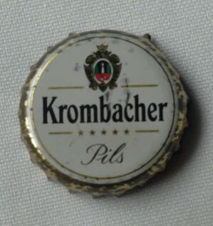 244T Tampinha metal Cerveja Krombacher Pils.