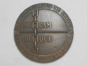Medalha de Moçambique 2º congresso das comunidades Portuguesa - MCMLXVII = 1967 / Bronze / Flor de Cuno
