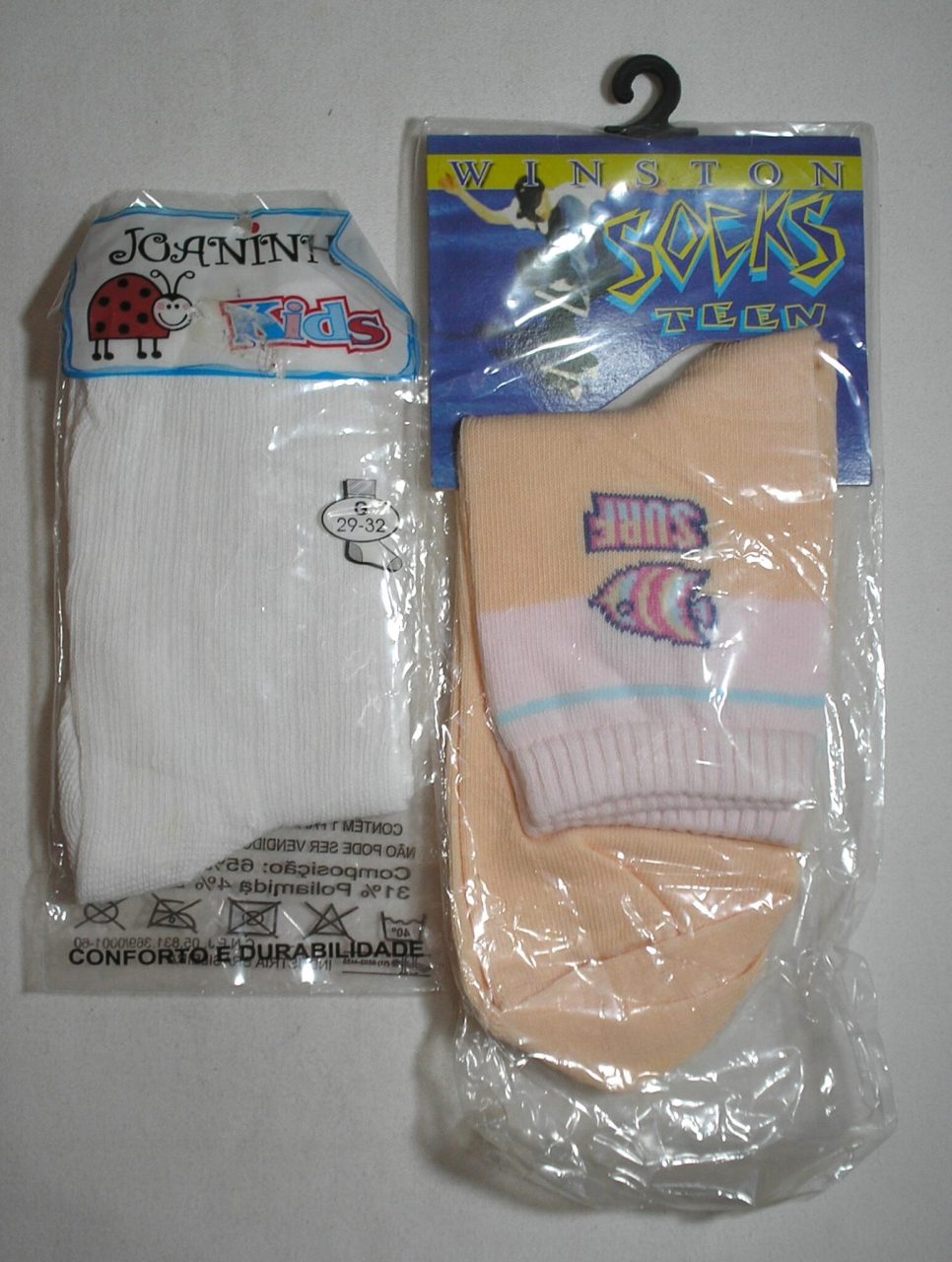 | Casa do Colecionador 2 pares de Meias de qualidade da marca Winston Teen na cor Salmão calça nº 32 a 36 e Joaninha cor Branca calça nº 29 a 32 Infantil menina