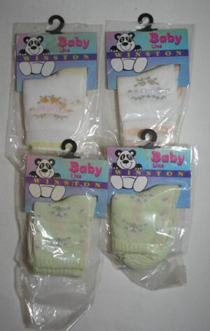 4 pares de Meias de qualidade da marca Winston Baby line nas cores Branco e verde com detalhes, veste calçado nº 16 a 19 de 3 meses até 1 ano - menina