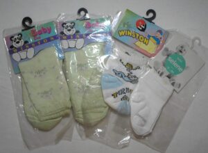 4 pares de Meias de qualidade da marca Winston cores variadas, veste Infantil calçado nº 14 a 15 e 20 a 23 + Meia Selene na cor branca veste de 0 a 4 meses - menina