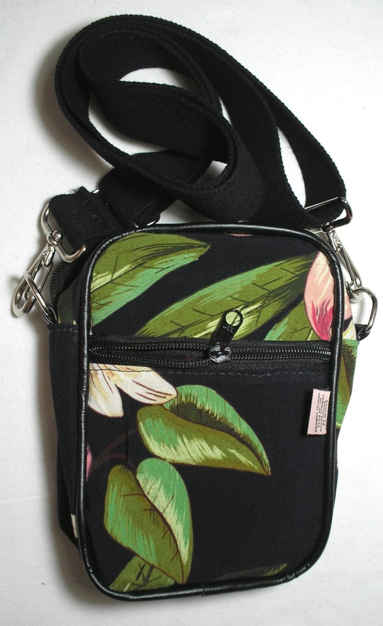| Casa do Colecionador Farme - Nova Bolsa de Ombro - Unisex - "Shoulder bag" - "ótimo para Bike" com "Estampa da Farme" de qualidade, Tecido e alça em algodão forrada por dentro com nylon 600 totalmente impermeável -