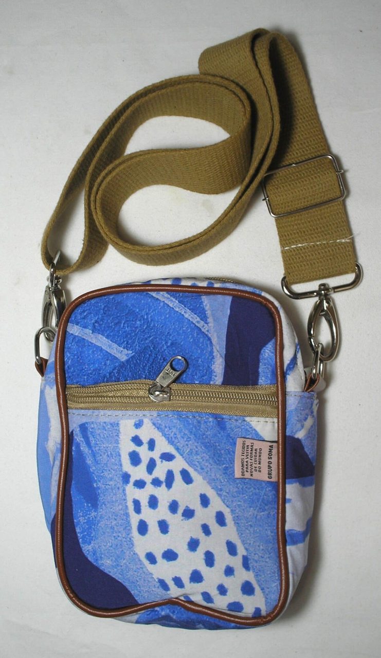 | Casa do Colecionador - Farme - Nova Bolsa de Ombro - Unisex - "Shoulder bag" - "ótimo para Bike" com "Estampa da Farme" de qualidade, Tecido e alça em algodão forrada por dentro com nylon 600 totalmente impermeável -