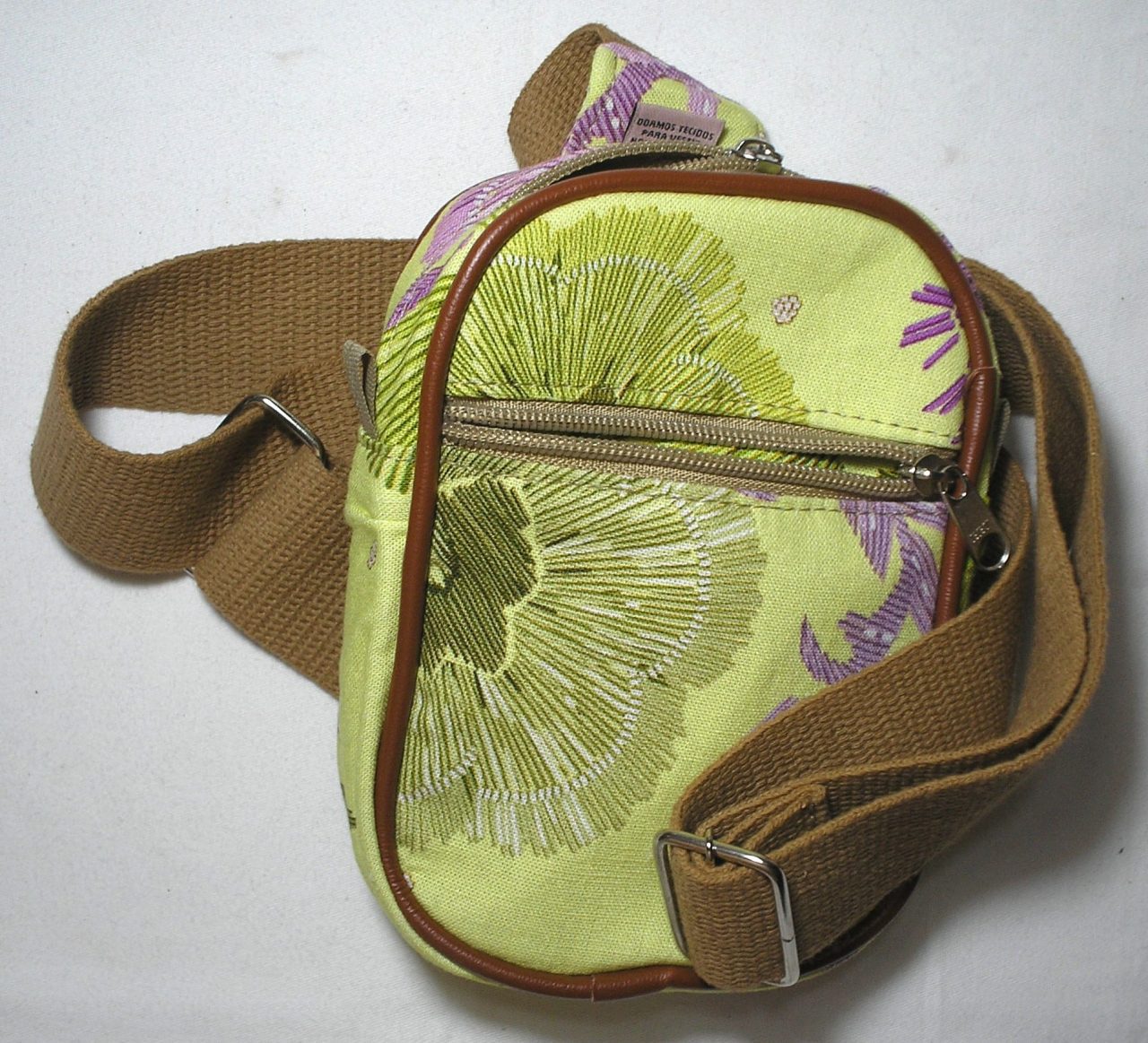 | Casa do Colecionador Farme - Nova Bolsa de Ombro - Unisex - "Shoulder bag" - "ótimo para Bike" com "Estampa da Farme" de qualidade, Tecido e alça em algodão forrada por dentro com nylon 600 totalmente impermeável -