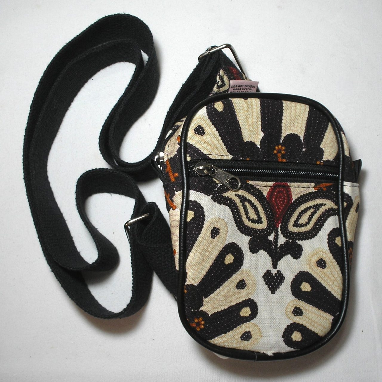 Farme - Nova Bolsa de Ombro - Unisex - "Shoulder bag" - "ótimo para Bike" com "Estampa da Farme" de qualidade, Tecido e alça em algodão forrada por dentro com nylon 600 totalmente impermeável -