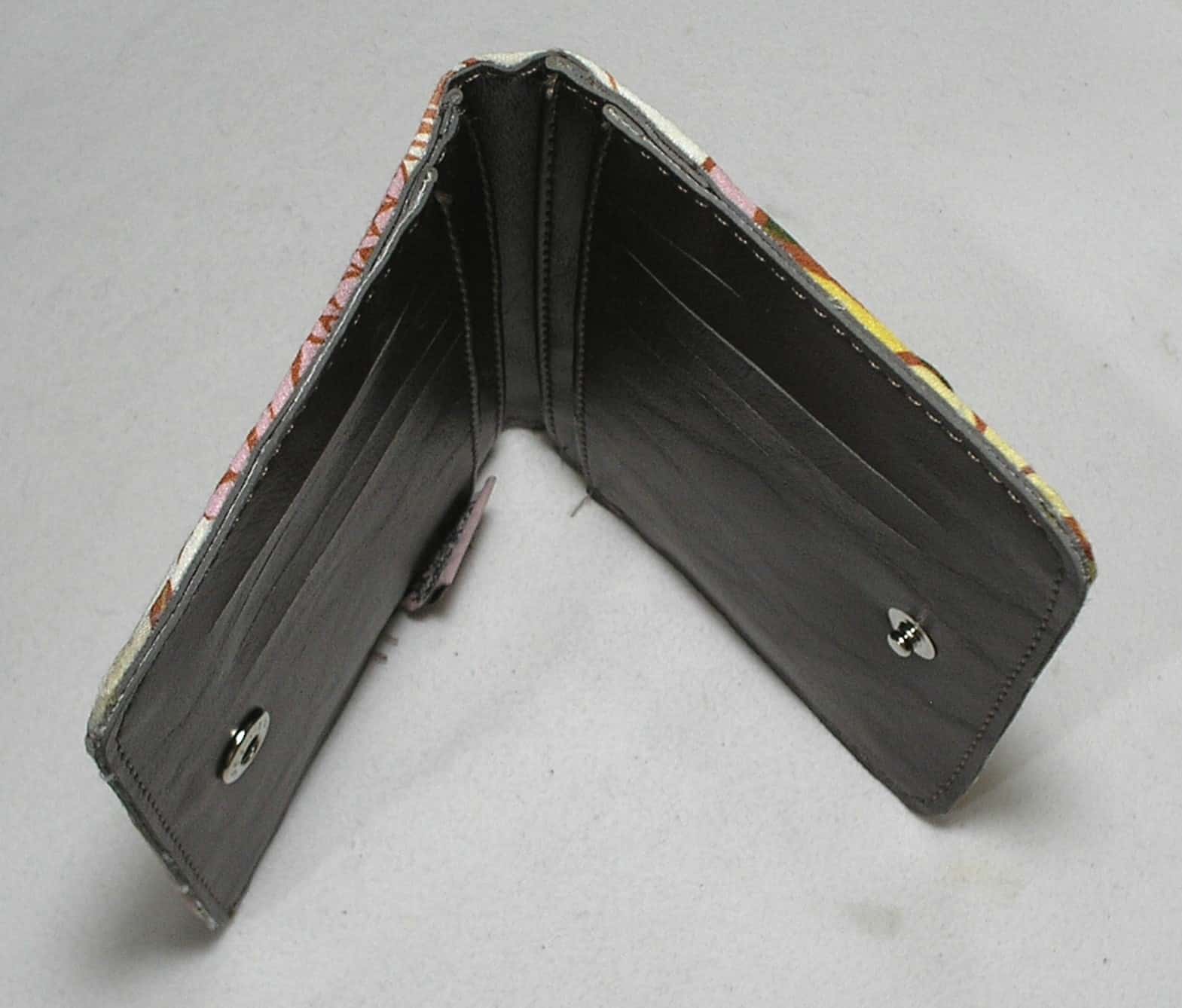 | Casa do Colecionador - Farme - Nova Carteira - Unisex - Porta documentos e moedas com "Estampa da Farme" de qualidade, Tecido e alça em algodão forrada por dentro com nylon 600 totalmente impermeável -