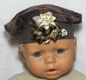 Touca Infantil Menina de 3 meses até 1 ano, Plush tipo aveludado com decoração frontal