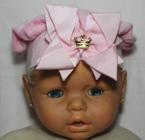 Touca Infantil Menina Recém nascida até 6 meses, Plush tipo aveludado com decoração frontal