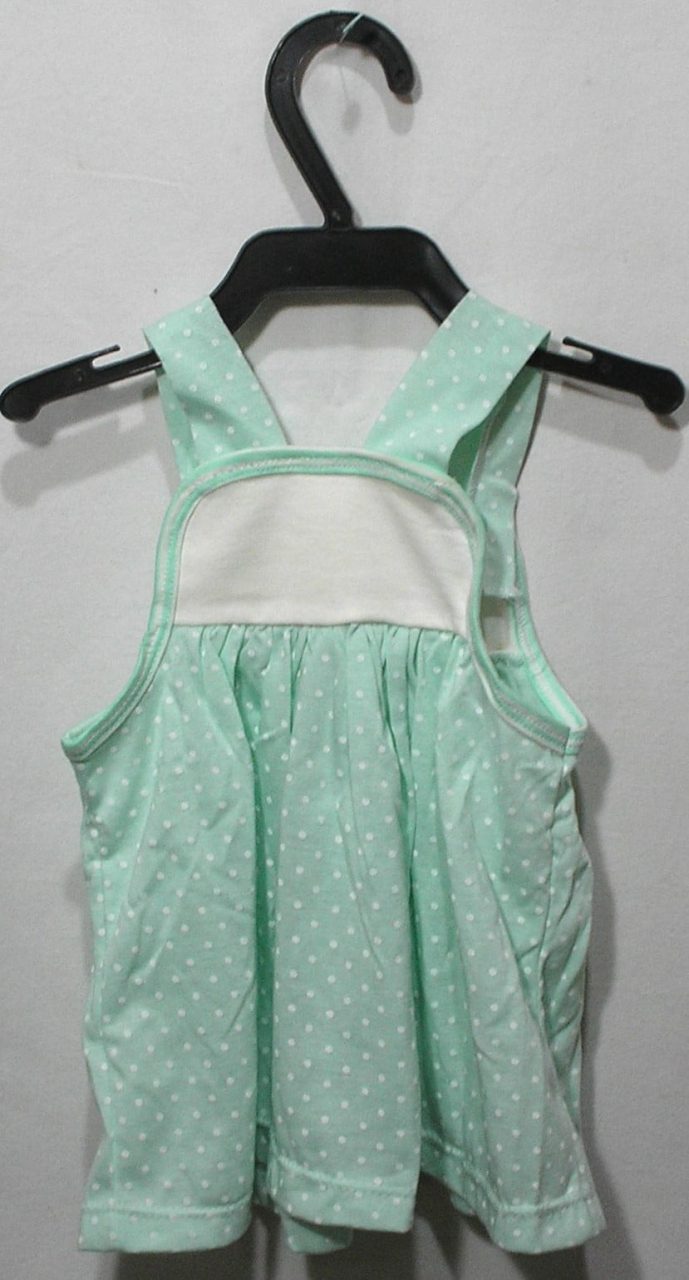 | Casa do Colecionador Vestido em malha da cor verde claro com bolinhas brancas, bordado casinha, veste menina de 1 a 6 meses