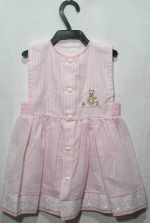 - Vestido infantil listrado com acabamento em rosa sem mangas bordado e bainha em renda, veste menina 2 anos