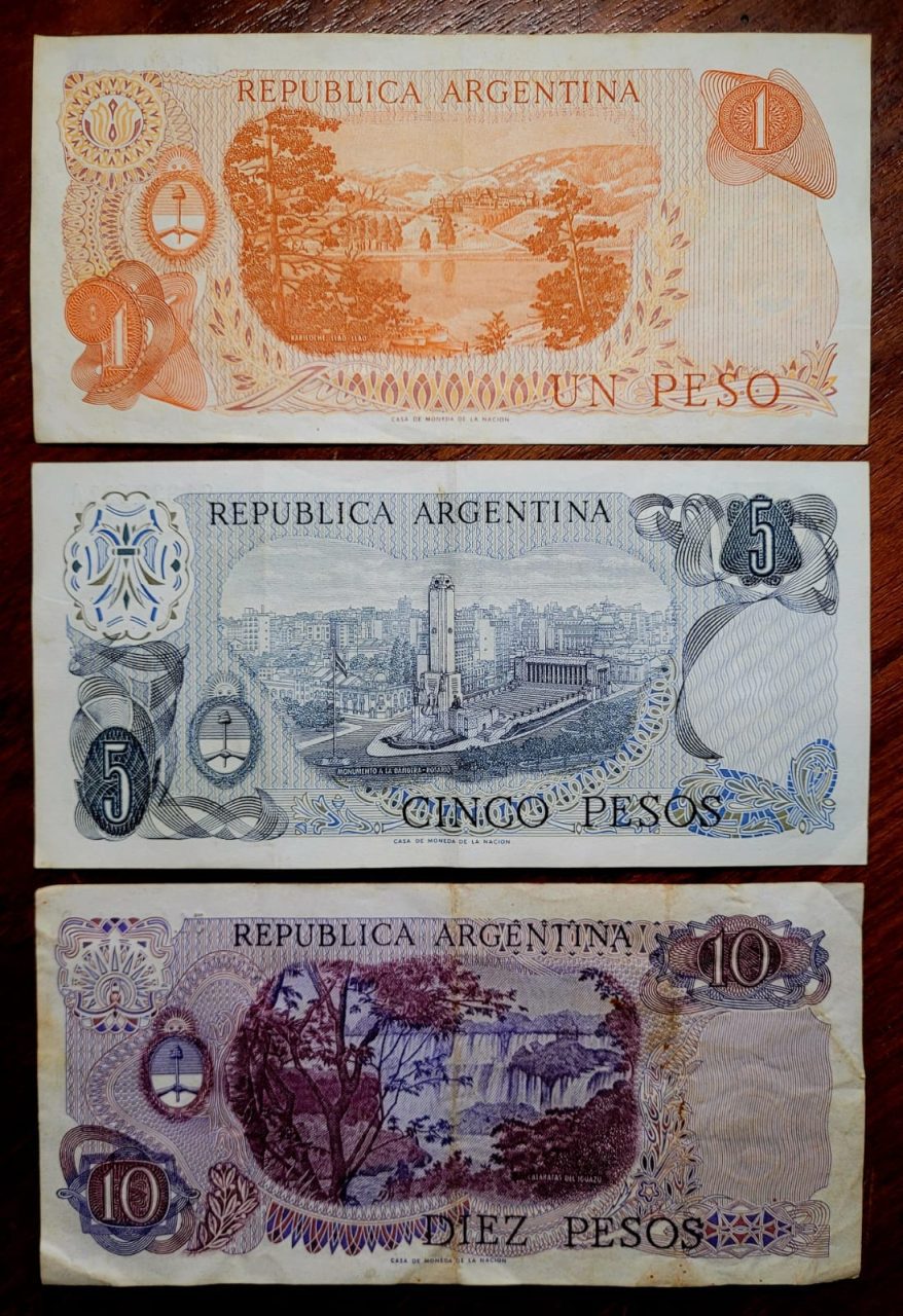 | Casa do Colecionador Argentina - 1, 5 e 10 Pesos Argentino (Cédulas Estrangeiras)