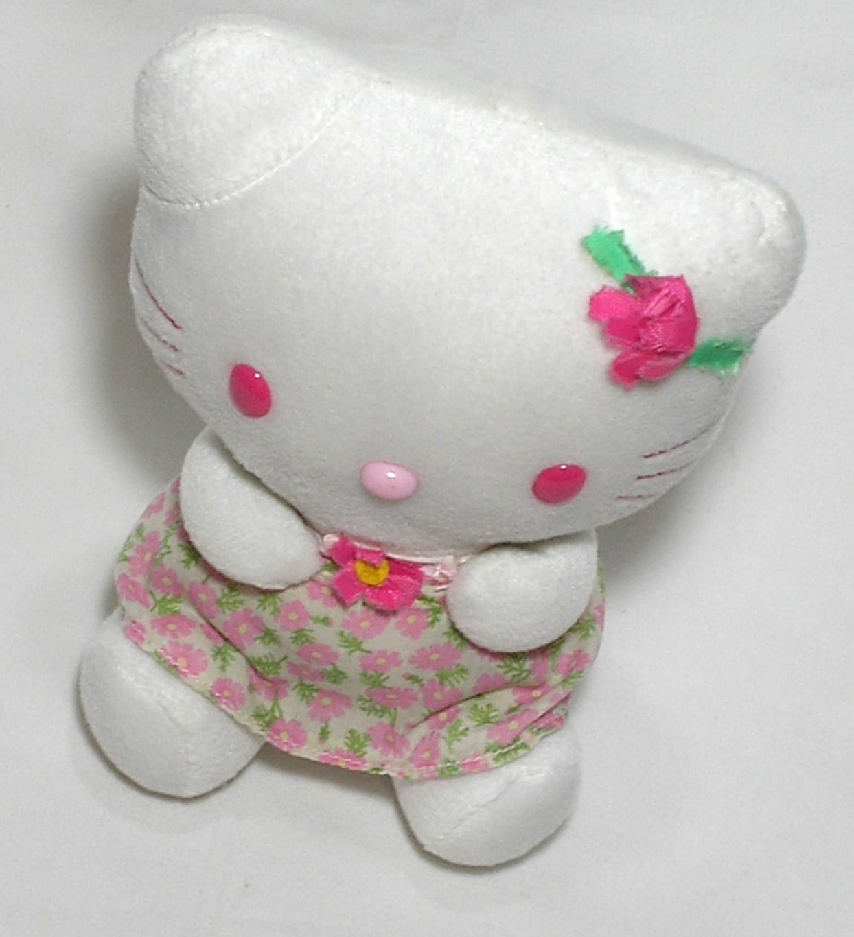 | Casa do Colecionador Boneca de pelúcia da Hello Kitty - super fofa, muito macia e linda