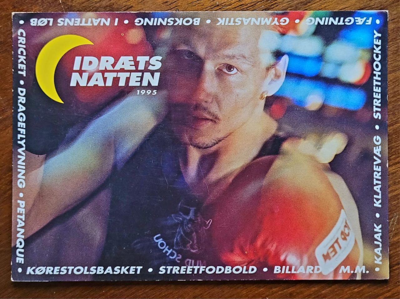 Cartão Postal Estrangeiro - Dinamarca - Idraets Natten - 1995