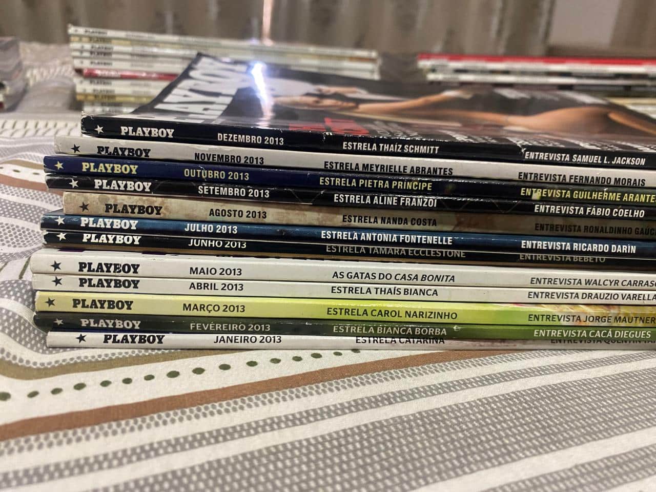 | Casa do Colecionador Combo de Revistas Playboy; 82 Volumes. Março de 2009 a dezembro de 2015