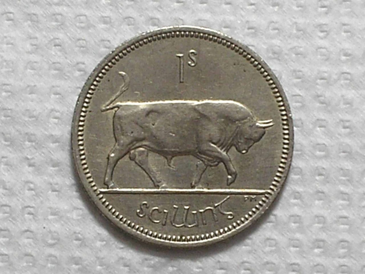 | Casa do Colecionador Irlansa) 1 Shilling - 1968 / 5,6g / 23mm / Co/Ni / box53