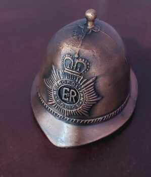 Réplica de capacete policial Inglês anos 80 Sku 809