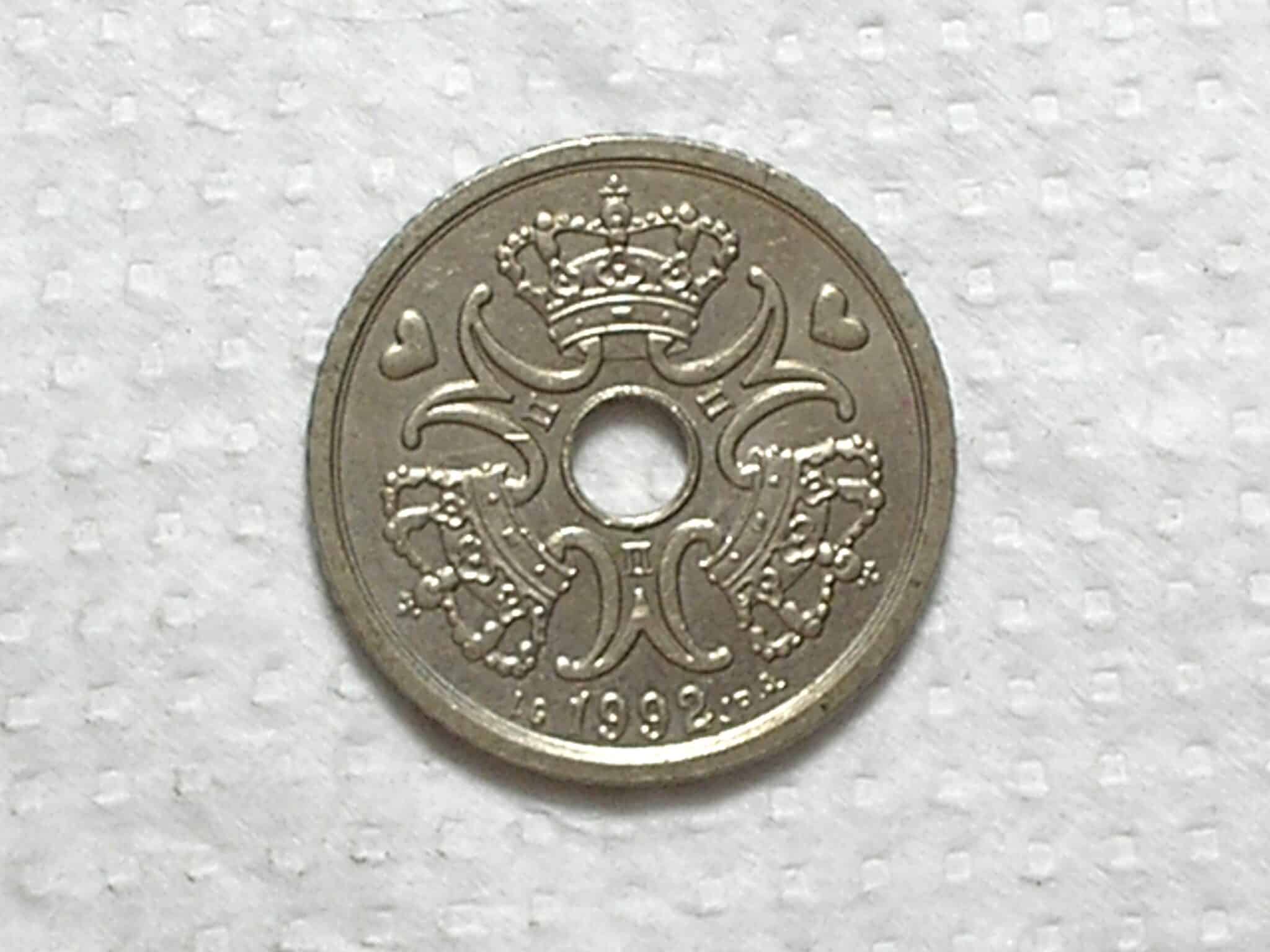 | Casa do Colecionador Dinamarca 1 Krone 1992 Holed Center 19mm Co Ni Box55