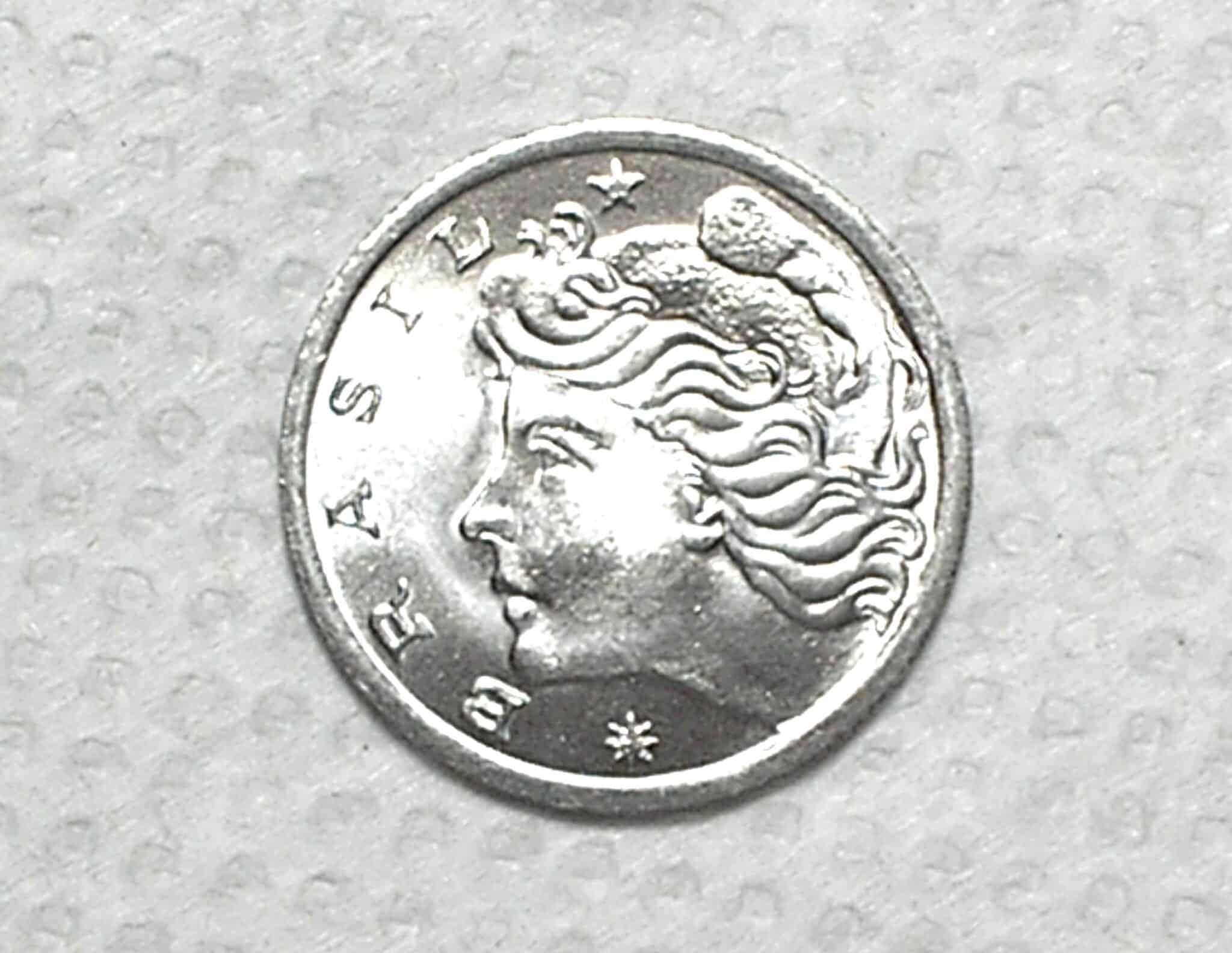 | Casa do Colecionador Fao) 5 Centavos - 1975 / Boi / Escassa / Flor de cunho / box55.1