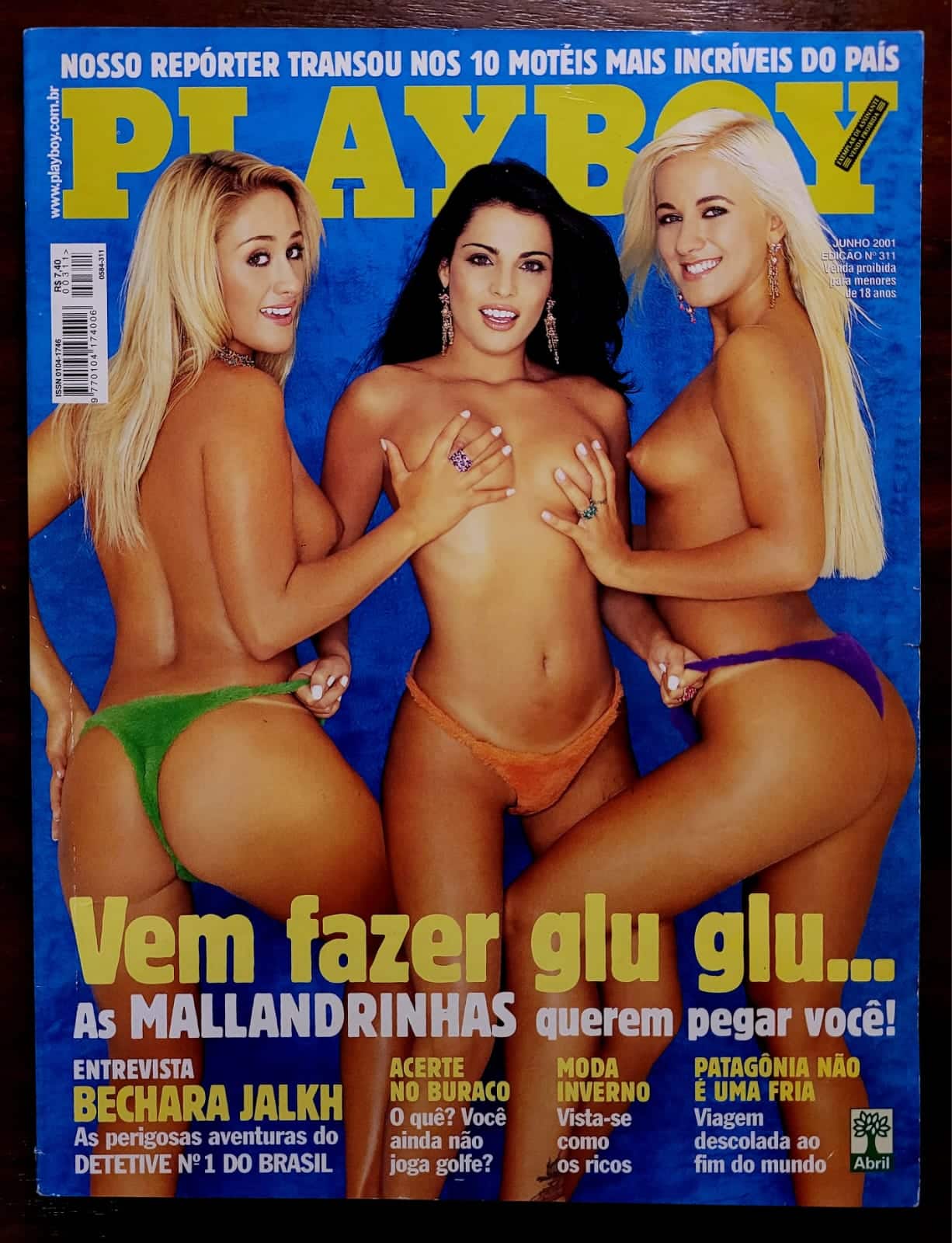 | Casa do Colecionador Playboy Nº 311 - As Mallandrinhas (Revista com Pôster) Junho 2001