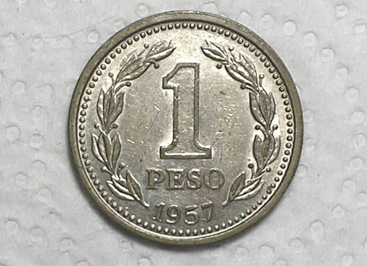 | Casa do Colecionador Argentina) 1 Peso - 1957 / Ni/St / Sob / box56