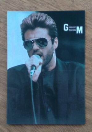 Cartão Postal George Michael. Verso em branco.