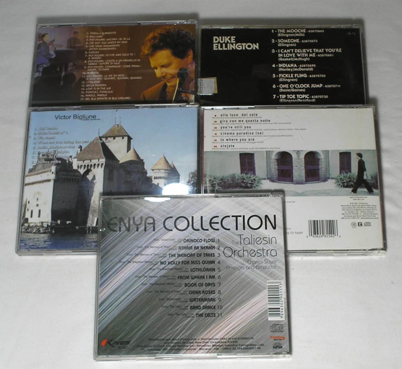 | Casa do Colecionador Cinco CD's antigos da época - Grandes Sucessos da época - Enya Collection / Victor Biglione / Josh Groban / Luciano Bruno / Duke Ellington