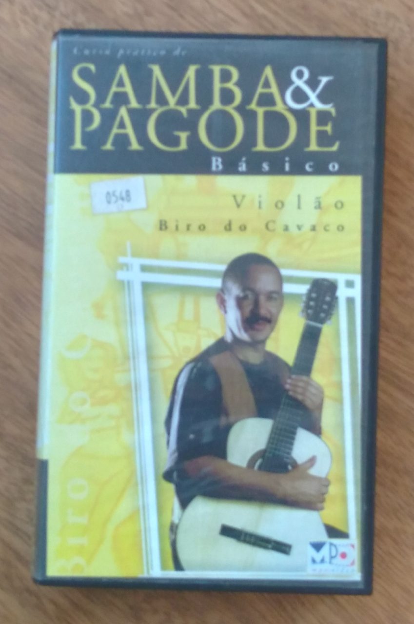 | Casa do Colecionador Fita VHS Samba e pagode básico. Violão Biro do Cavaco