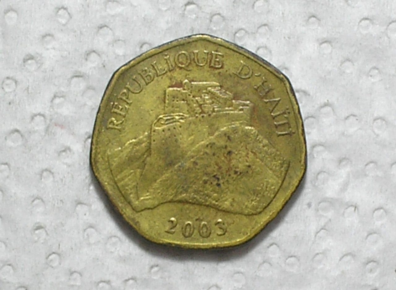 | Casa do Colecionador Haiti) 1 Gourde - 2003 / 23mm - 6,3g. / Poligonal / Bras/St. box56