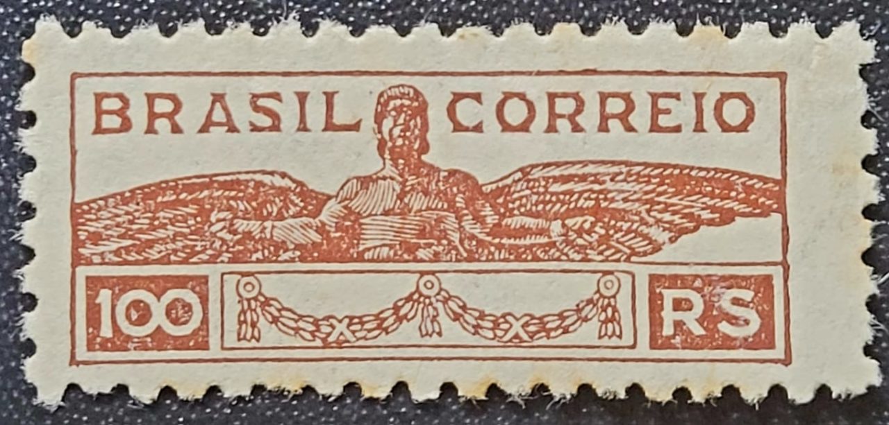 | Casa do Colecionador Comemorativos - RHM C0064 A (Novo com Goma) 100 Réis - Sobretaxa Pró Aeroportos - 01/10/1933 (Selos do Brasil)