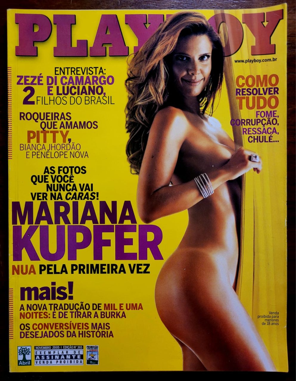 | Casa do Colecionador Playboy Nº 365 - Mariana Kupfer (Revista com Pôster) Novembro 2005