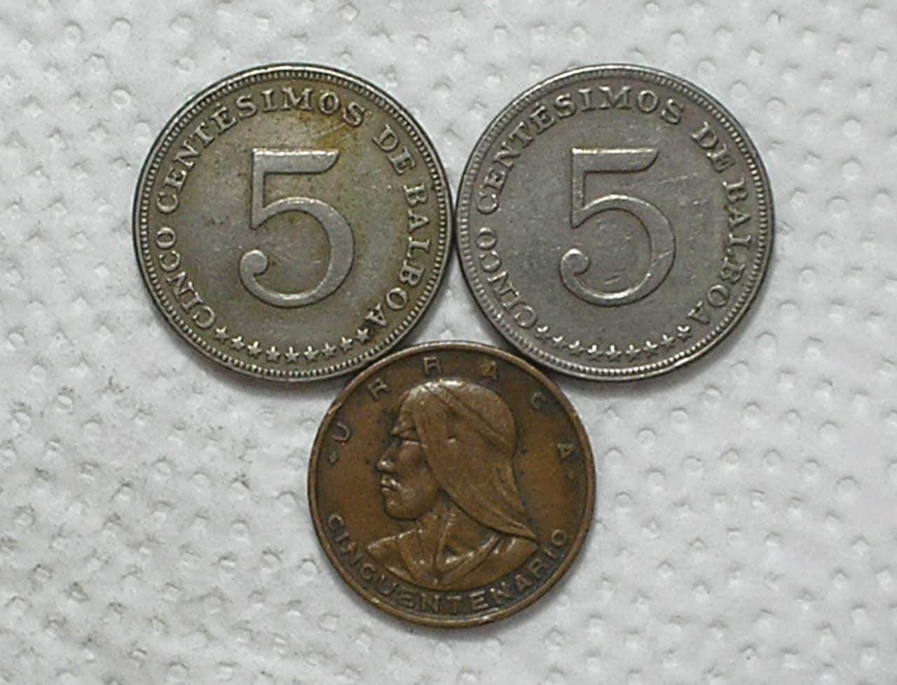 | Casa do Colecionador Panamá) 1 Centesimo - 1953 + 5 Centesimo - 1968 - 1975 / Co/Ni - Bz / box58