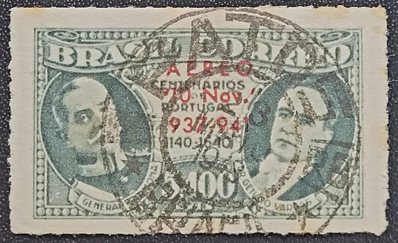 | Casa do Colecionador Aéreos - RHM A044 (Usado) 4º Aniversário do Estado Novo - Selo C-167 com Sobrecarga Vermelha - 10/11/1941