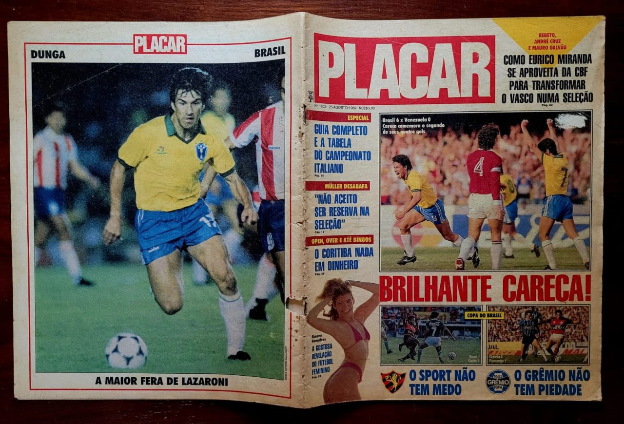 | Casa do Colecionador Placar Nº 1002 (Revista com 60 Escudinhos para Botões + Pôster do Dunga) 25/08/1989