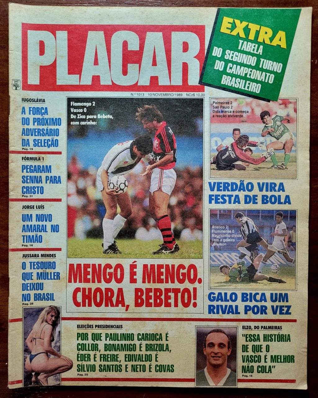 | Casa do Colecionador Placar Nº 1013 (Revista com 24 Escudinhos para Botões) 10/11/1989