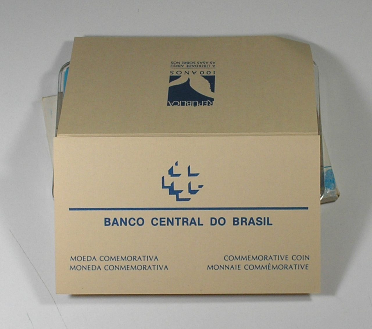 | Casa do Colecionador = Frete Gratis - Raridade - Original Estojo 200 Cruzados Novos "Prova de Cunho" de 1989 - Prata .900 - Padrão Centenário da Proclamação da República com certificado do Banco central do Brasil