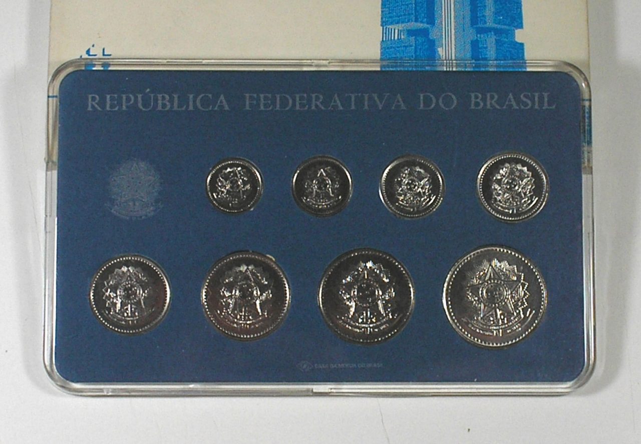 | Casa do Colecionador Raridade - Original Estojo "Prova de Cunho" série completa de 1987 Padrão Cruzados com certificado do Banco central do Brasil