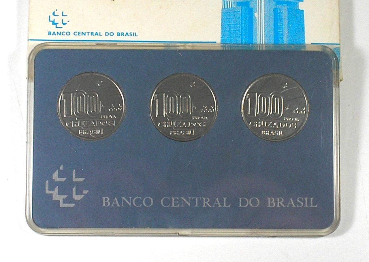 | Casa do Colecionador Raridade - Original Estojo "Prova de Cunho" série completa de 1988 Padrão Comemorativa 100 Anos da Abolição com certificado do Banco central do Brasil