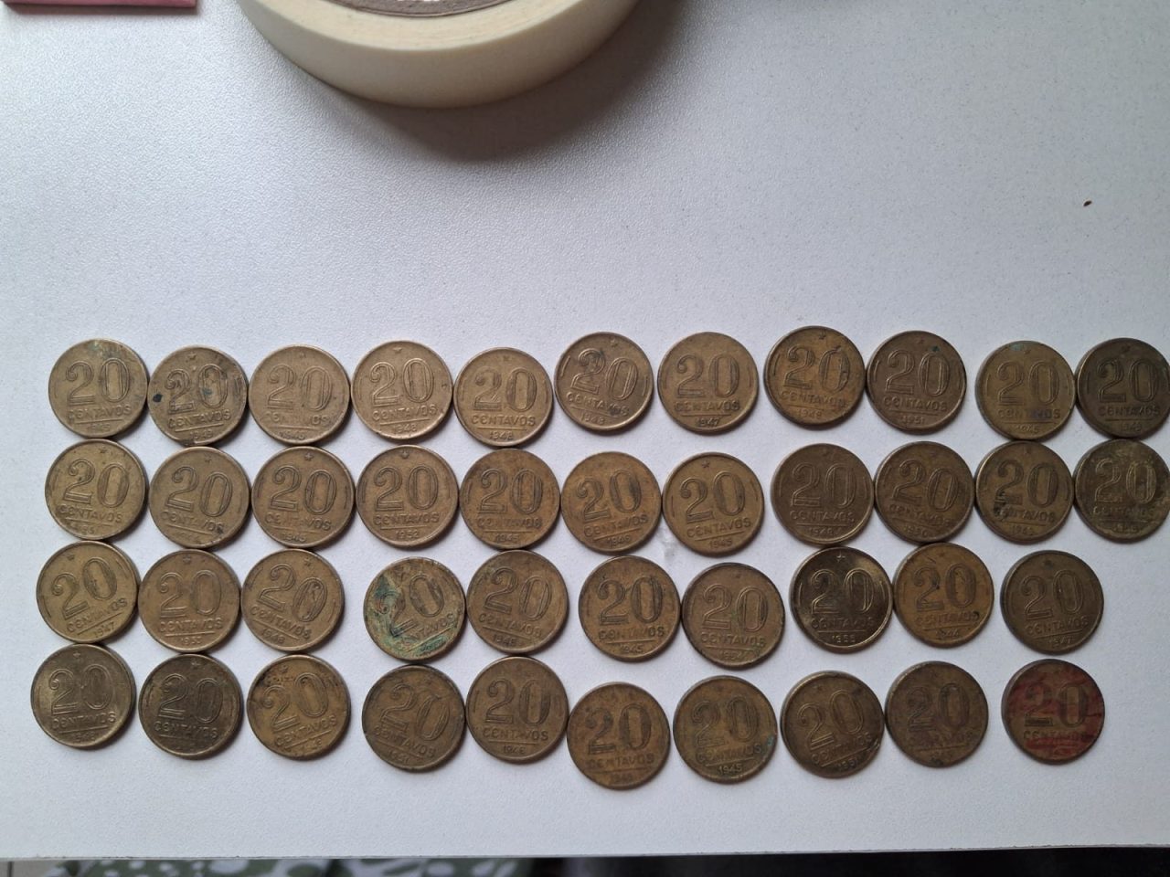 | Casa do Colecionador 42 Moedas de 20 centavos Antigas Usadas