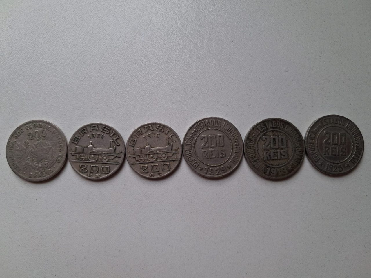 | Casa do Colecionador Vendo 06 Moedas 200 Réis Antigas raras - Anos diversos