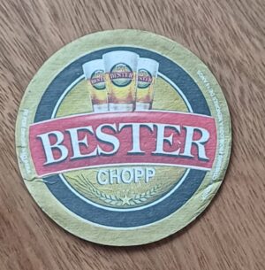 5b1. Bolacha de chopp Bester em vermelho. 3 copos