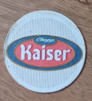 5b1. Bolacha de chopp Kaiser frente e verso.