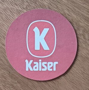 5b1. Bolacha de chopp Kaiser. Viva vermelho.