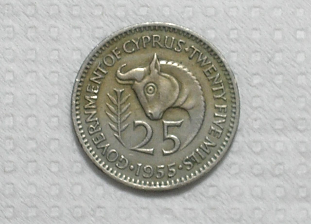 | Casa do Colecionador Cyprus) 25 Mils - 1955 / 18,5mm / Co/Ni / box60